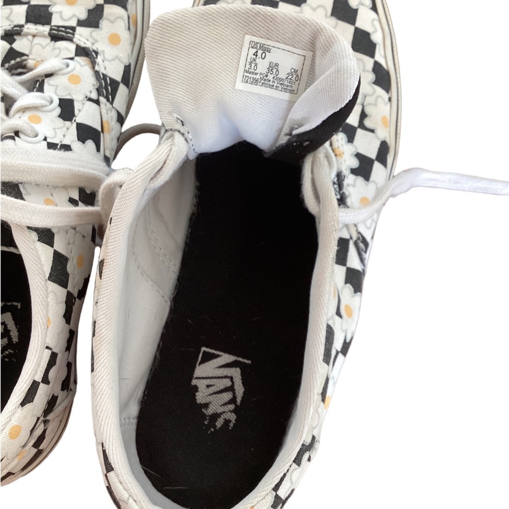Vans Doheny Skate Shoes | girls 4 | black white checkered daisy | low sneaker - Picture 3 of 7